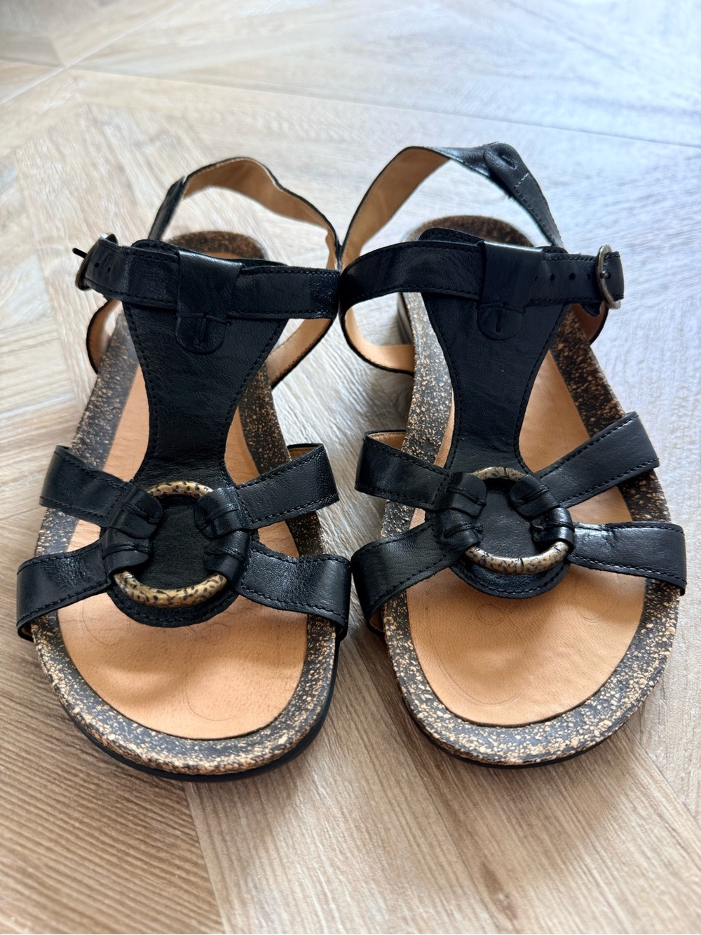 Gabor Jolly Leather T Strap Sandal Size US 6.5 O Ring Metallic Comfort Neutral